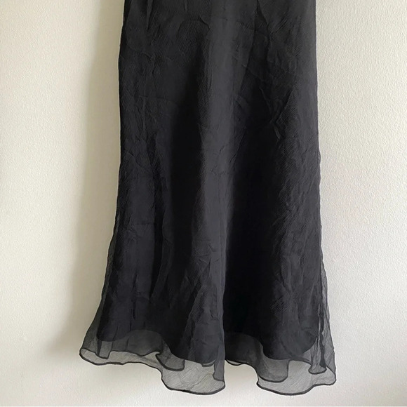 100% Silk  BCBGMAXAZRIA Black V-Neck Flowy Midi Dress Size 2 - Picture 9 of 13